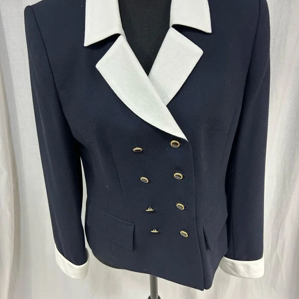 Kasper size 10P Blue and White Blazer with Tailored Cut jacket gold buttons